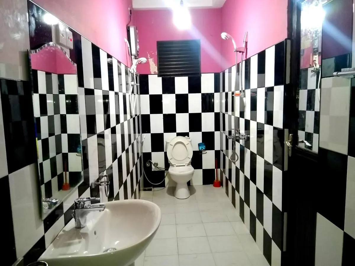 Kandy Railway Lodge & Hostel