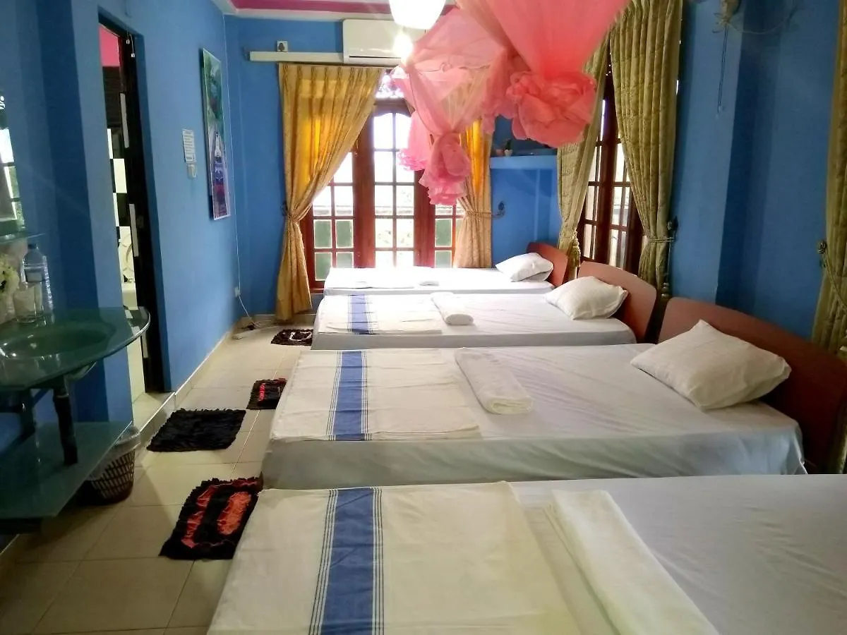 Kandy Railway Lodge & Hostel