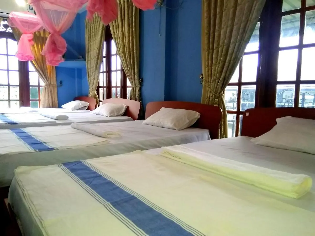 Kandy Railway Lodge & Hostel