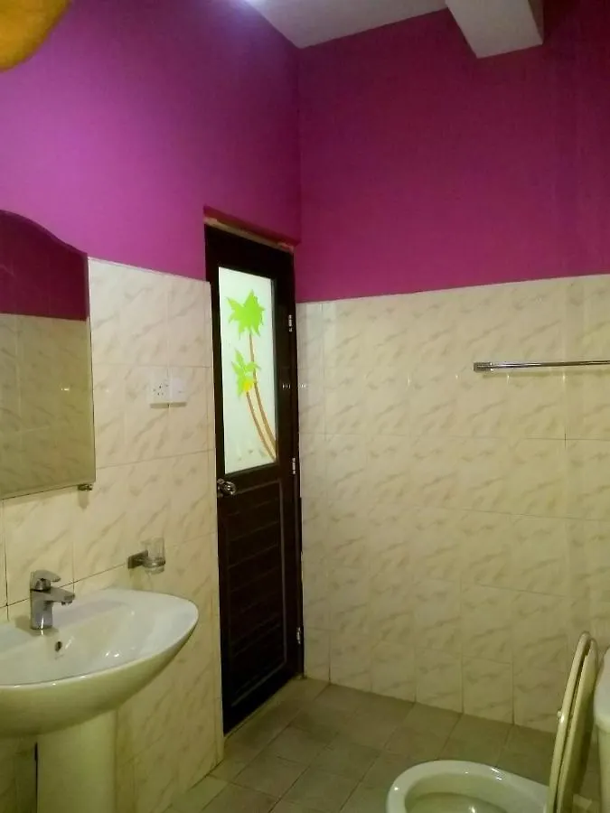 Kandy Railway Lodge & Hostel Sri Lanka