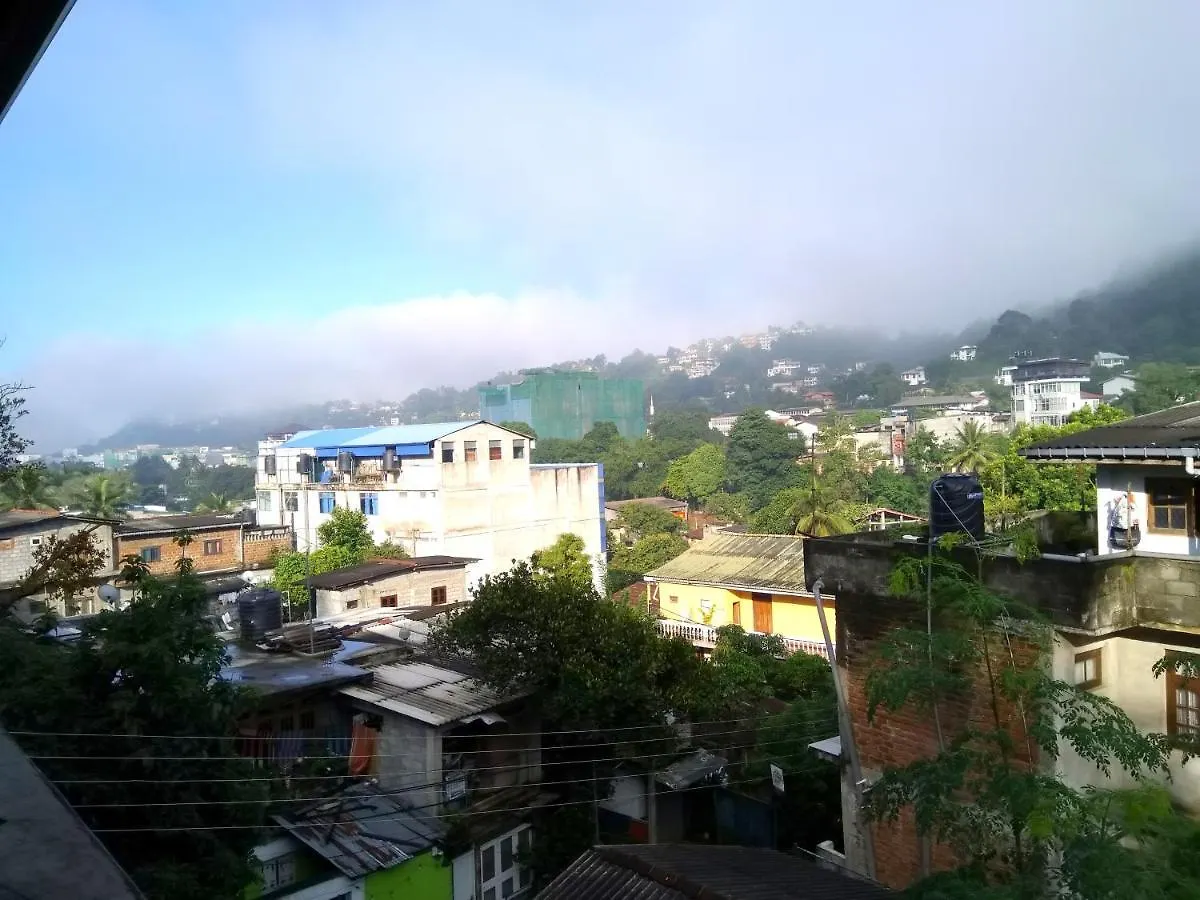 Kandy Railway Lodge & Hostel
